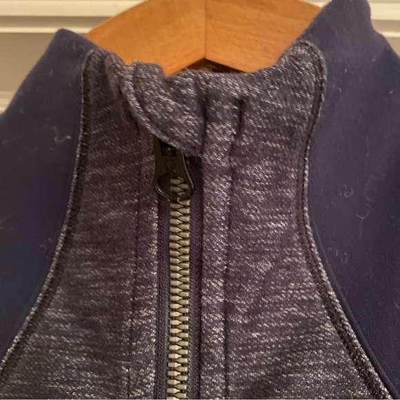 Lululemon Define Forme Zip Up Size 4 - Picture 9 of 10